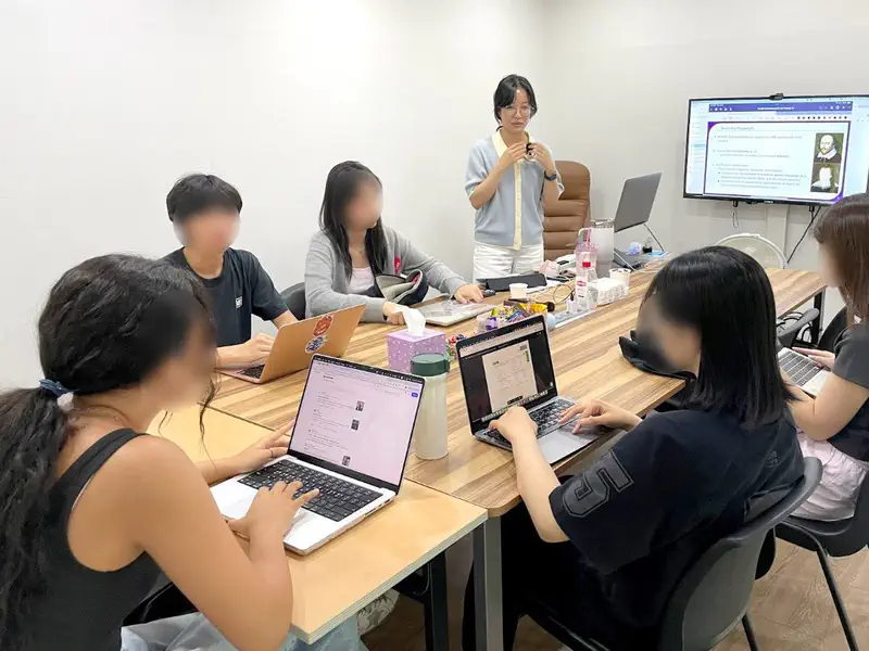 강민지 선생님의 IB 영어